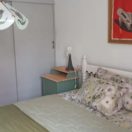 Coty's Beach, En Casa Compartida 베날마데나코스타